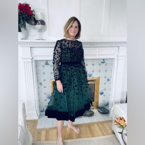 MAC DUGGAL Green Velvet Embellished Illusion Long Sleeve A Line Midi Dress 12 - Picture 7 of 13